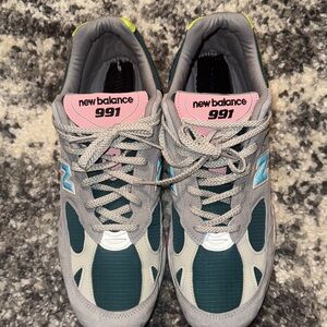 New Balance 991 Gray and Teal Sneakers